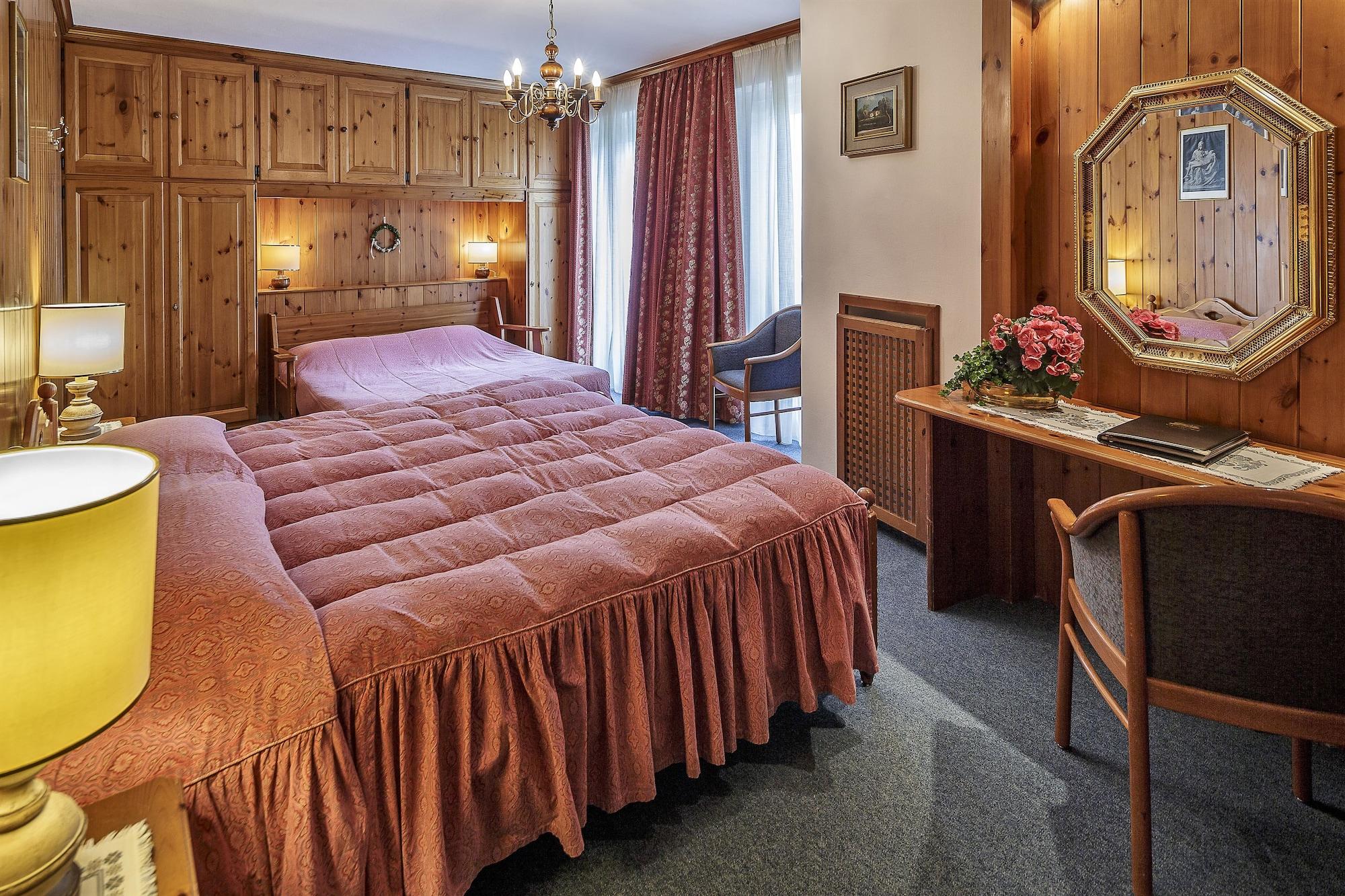 Hotel Columbia & Spa Кортина д'Ампецо Екстериор снимка