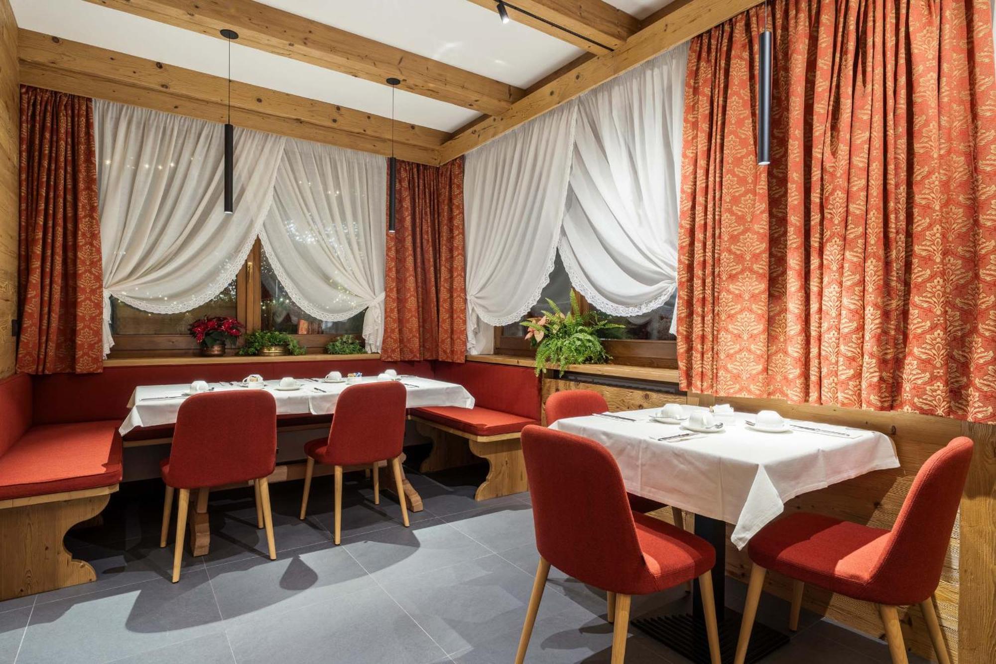 Hotel Columbia & Spa Кортина д'Ампецо Екстериор снимка
