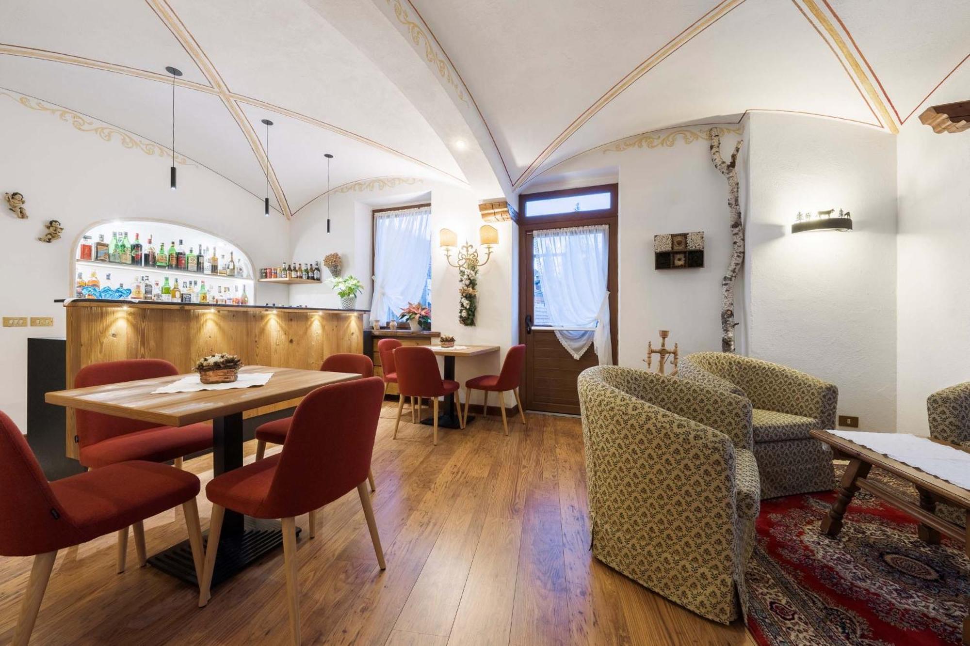 Hotel Columbia & Spa Кортина д'Ампецо Екстериор снимка