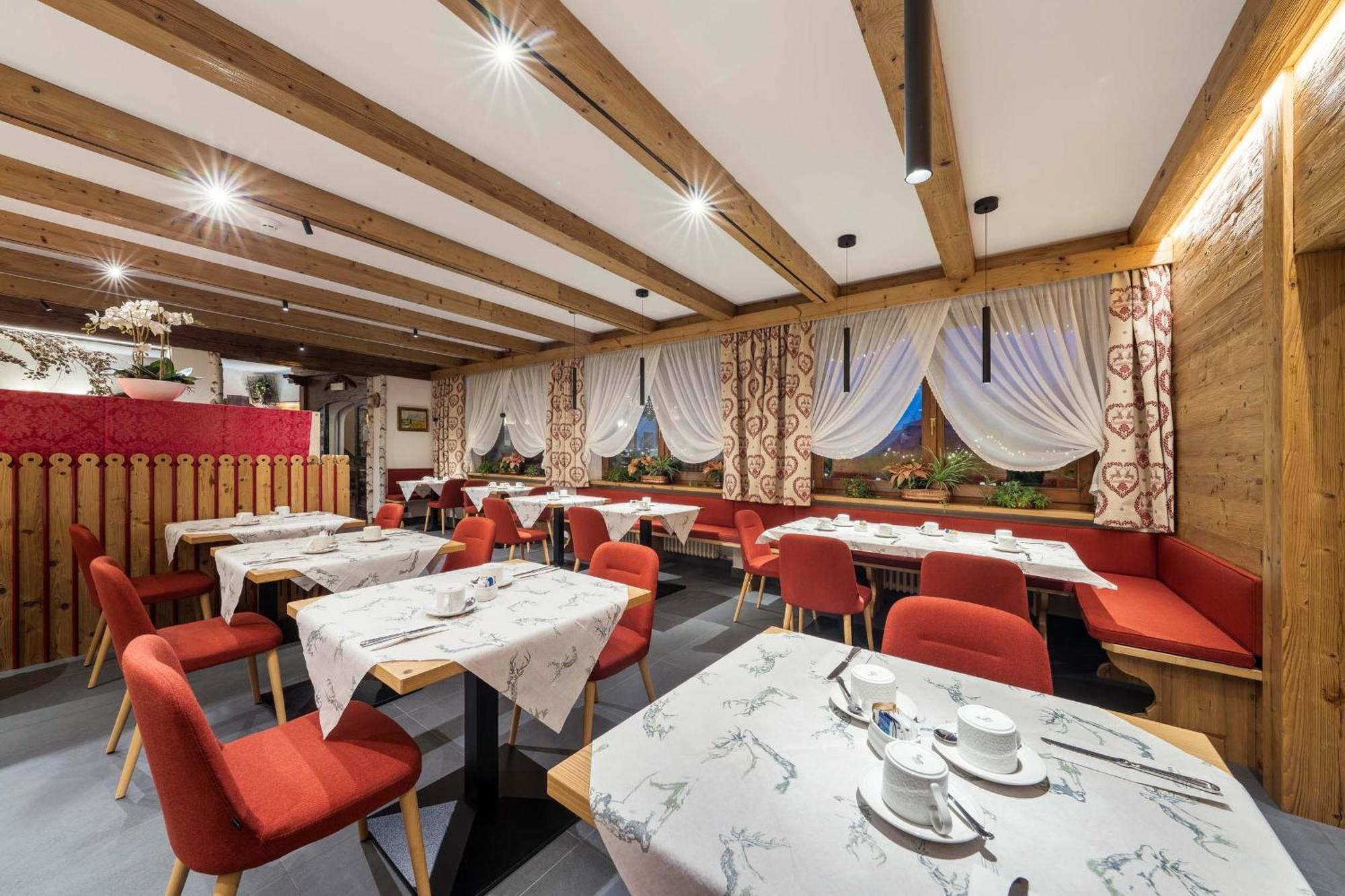 Hotel Columbia & Spa Кортина д'Ампецо Екстериор снимка